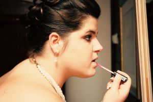 c21-Warren-Putting On Makeup.jpg